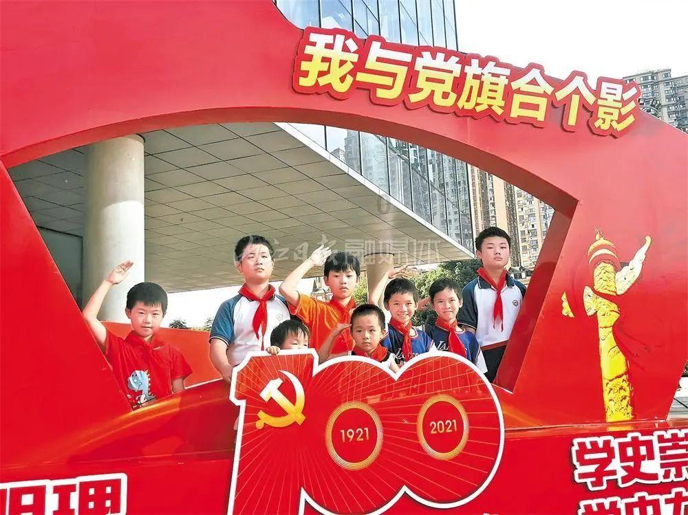 【聚焦全省两会·代表委员建言献策】如何立足省情，把青藏高原打造成为全国乃至国际生态文明高地？代表委员这样说...